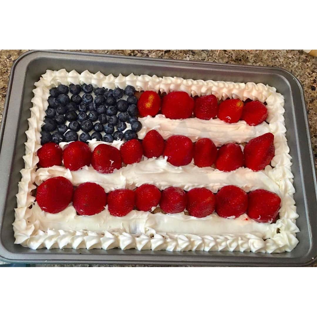 USA Flag Chocolate Chip Cookie Cake - Maggie & Molly's Bakery