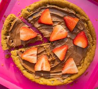 Chocolate Chunk Cookie Pizza